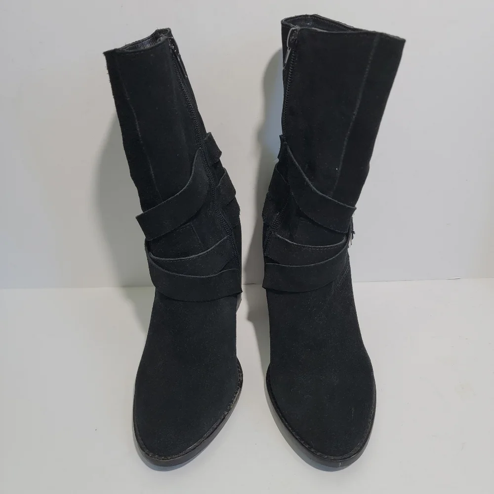 CHELSEA & VIOLET VICKI Black Suede Ankle Boots Sz 7M Buckle Side Zip Stack Heel